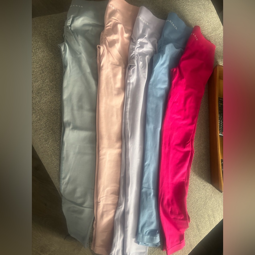 Alphalete leggings